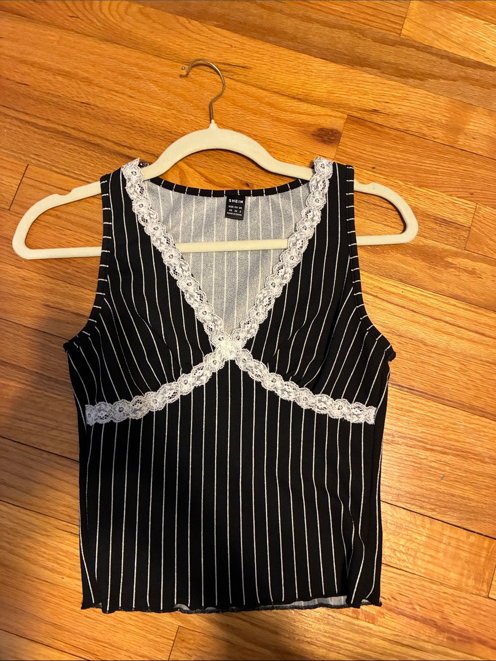SHEIN Black Pinstripe Lace Trim V-Neck Cami